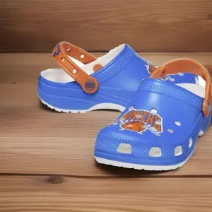 Crocs NBA New York Knicks Classic Clogs Mens Size 9 Women Size 11