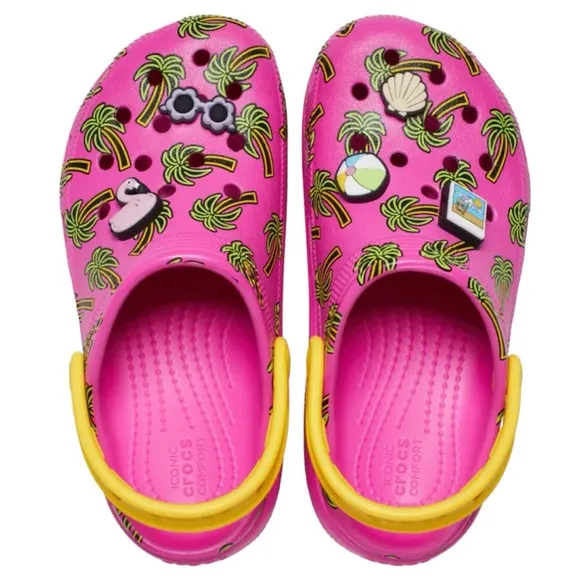 🦋Crocs pink Classic Cutie Clogs juniors size-3