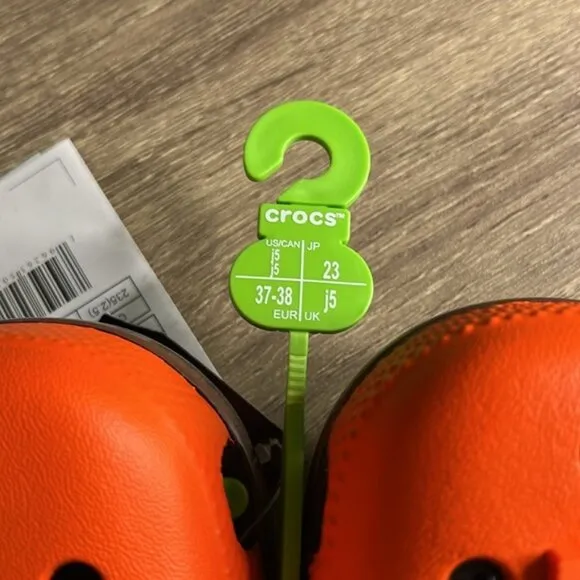 Crocs REESE’S Classic Clogs