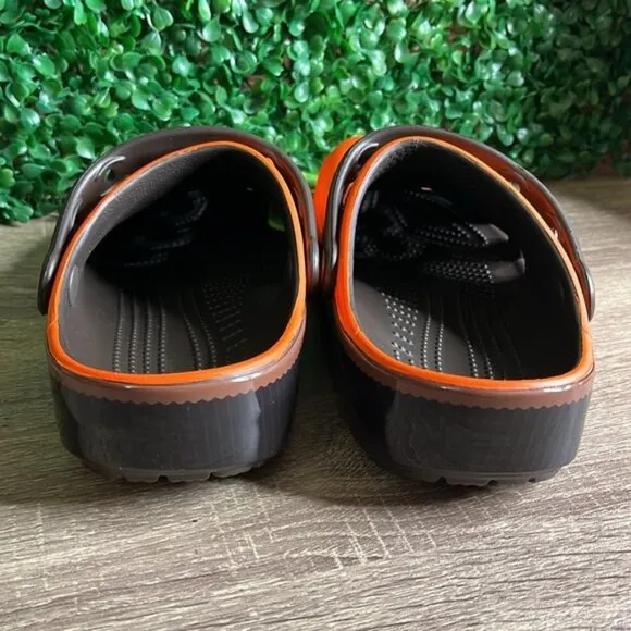 Crocs REESE’S Classic Clogs