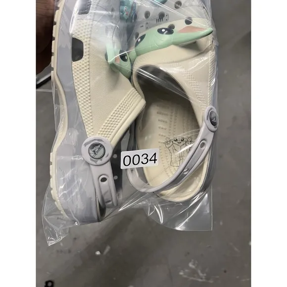 Crocs Star Wars X Grogu Classic Clog Mandalorian Yoda M 9 W 11 209482-2Y2
