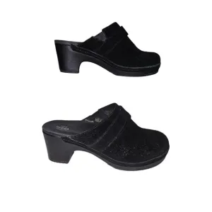 Crocs Women's Sarah Black Suede Clogs Size 7