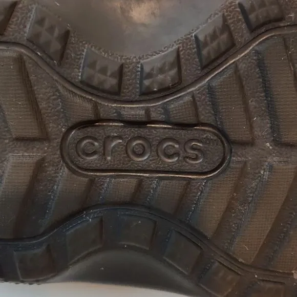 Crocs 203591 Black Faux Fur Lined Dual Comfort Clogs Size Mens 9 Womens 11 NICE!