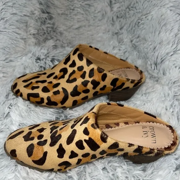 Crown &amp; Ivy Cheetah Print Kylie Low Heel Mules Faux Calf hair EUC size 6.5