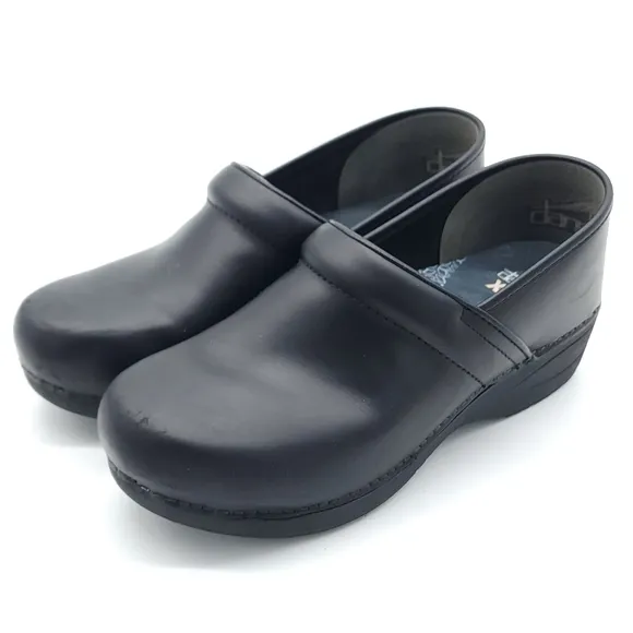 Dankso XP 2.0 Pull Up Black Leather Clogs Non Slip Women's Size 11.5/12 EU 42