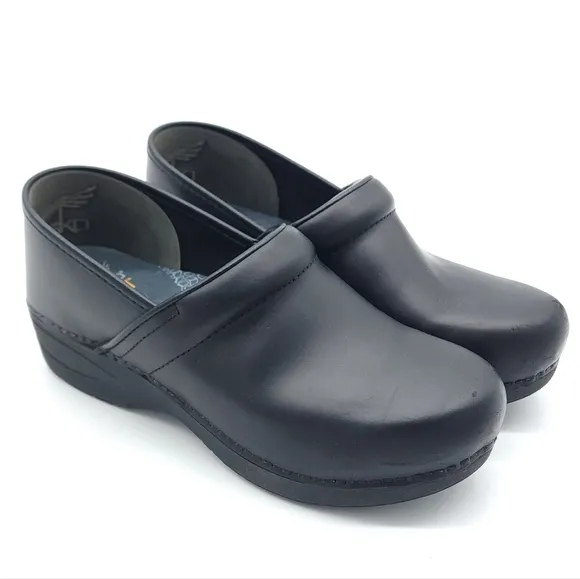 Dankso XP 2.0 Pull Up Black Leather Clogs Non Slip Women's Size 11.5/12 EU 42