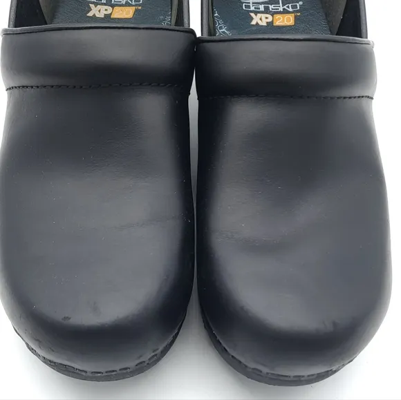 Dankso XP 2.0 Pull Up Black Leather Clogs Non Slip Women's Size 11.5/12 EU 42