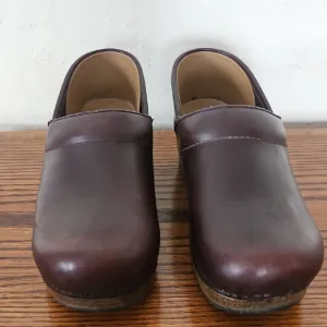 Dansco Men's Leather Clogs