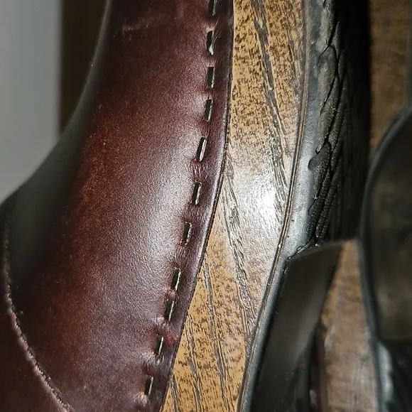Dansco Men's Leather Clogs