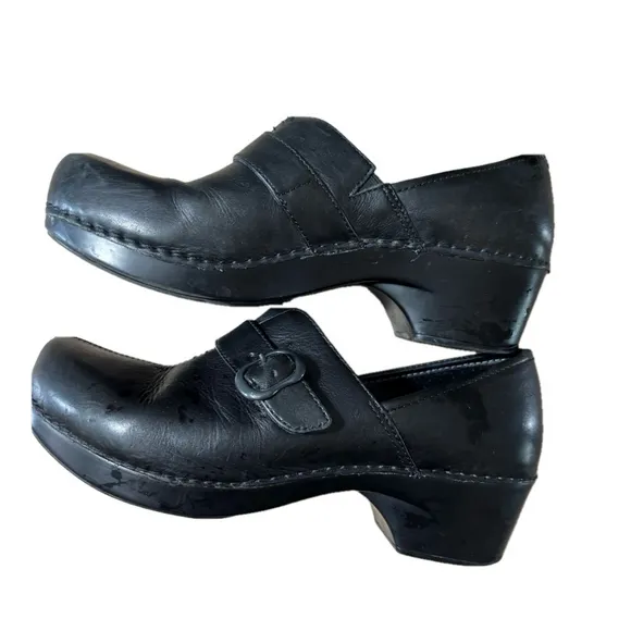 Dansko Black Leather Mules Comfort clogs size EU 39 or 8.5/9 woman