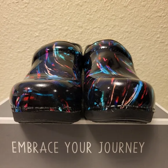 Dansko Black Paint Swirl XP 2.O Patent Clogs Size 41 (10½-11)