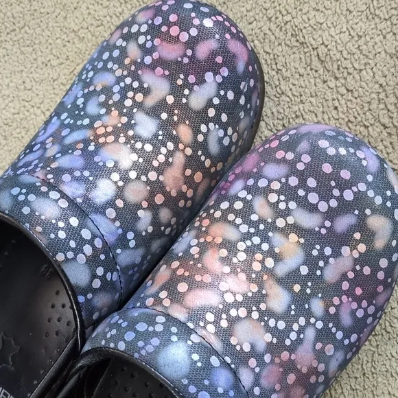 Dansko Blue and Pink Mules  Comfortable Design size 38 💥Excellent condition!!💥