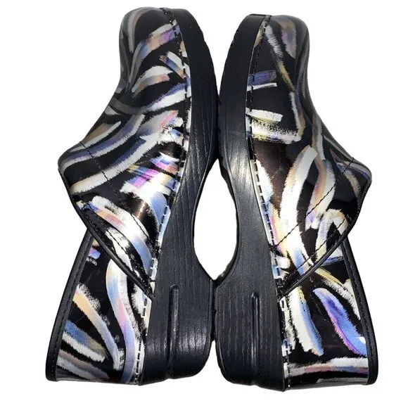 Dansko clogs in metallic paintbrush print women’s 41 art to wear comfort