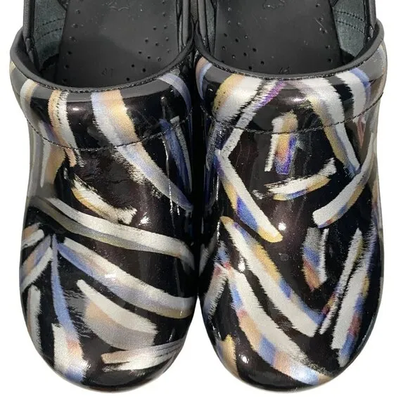 Dansko clogs in metallic paintbrush print women’s 41 art to wear comfort