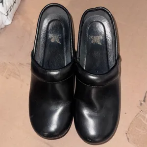 Dansko Clogs Mules Leather Size 6.5-7 /37