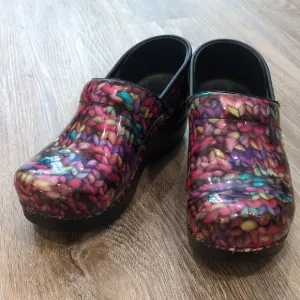 Dansko 🌈Colorful🌈 Clogs with Black Soles women's 35 Euro (5 US)