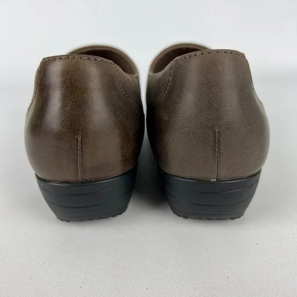 Dansko Fae Womens Leather Slip-On Comfort Shoe Mushroom Brown size 36 US 5.5