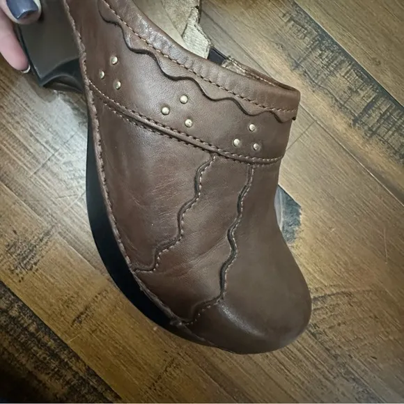 DANSKO Hailey Professional Staple Clog Mule Shoe Studs 7.5-8/38