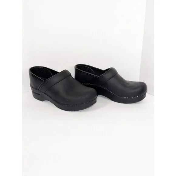 Dansko Leather Clogs Slip On Black Matte Oiled Comfort Nurse Professional 35/5