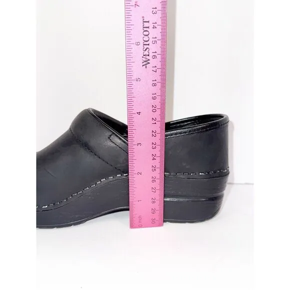Dansko Leather Clogs Slip On Black Matte Oiled Comfort Nurse Professional 35/5