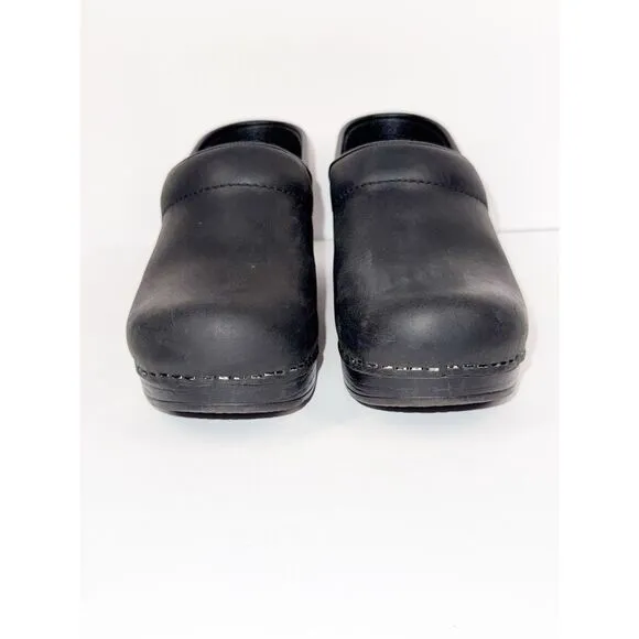 Dansko Leather Clogs Slip On Black Matte Oiled Comfort Nurse Professional 35/5