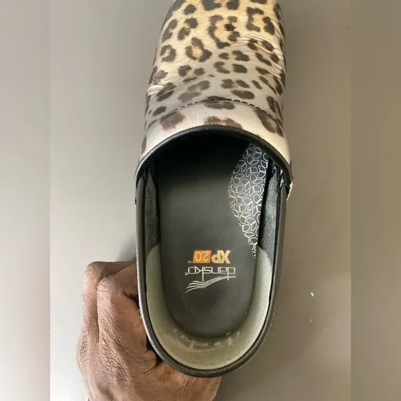 Dansko leopard cheetah print clogs size 38(7.5-8us)metallic black gold and brown