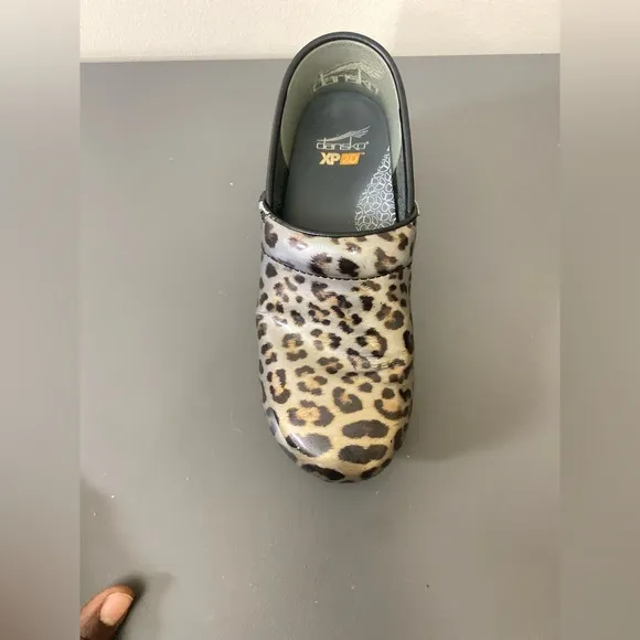 Dansko leopard cheetah print clogs size 38(7.5-8us)metallic black gold and brown