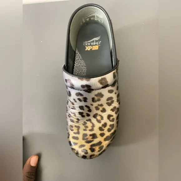 Dansko leopard cheetah print clogs size 38(7.5-8us)metallic black gold and brown