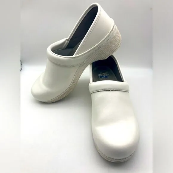 Dansko LT Comfort Professional White Clogs SZ 42/11,5