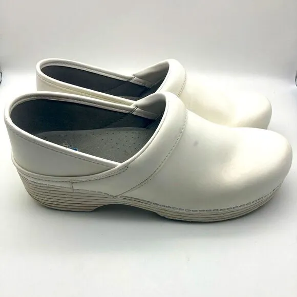 Dansko LT Comfort Professional White Clogs SZ 42/11,5