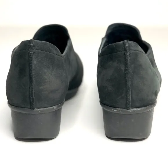 Dansko Lynn black suede clogs round toe rubber sole size 38