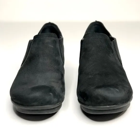 Dansko Lynn black suede clogs round toe rubber sole size 38