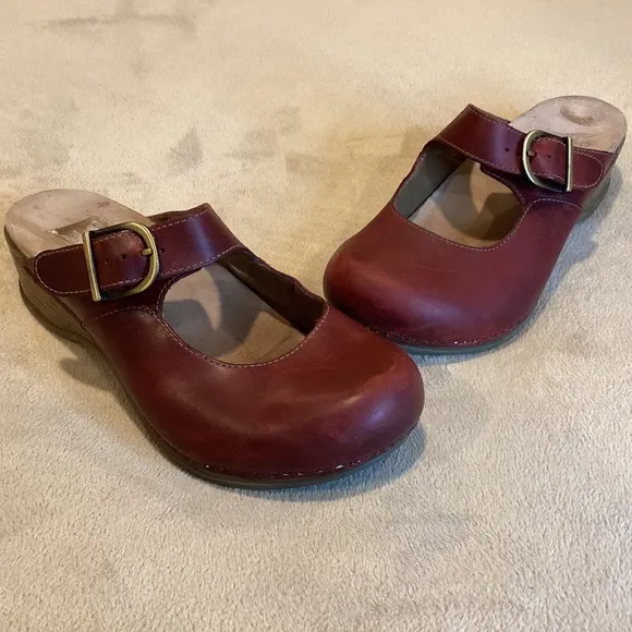 Dansko Martina Mary Jane Mule Clogs Size EU 37/US 6/UK 4 Wine Red Leather
