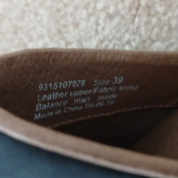 Dansko Melanie Mules Nubuck Leather Clogs Chunky Heel Braided Size 39/9. FL