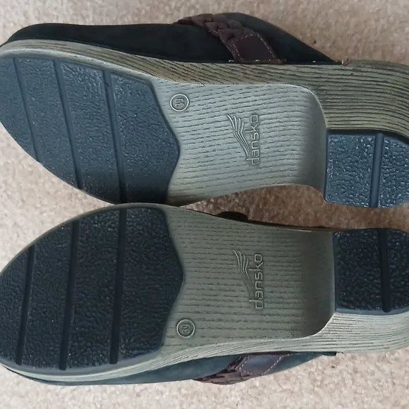 Dansko Melanie Mules Nubuck Leather Clogs Chunky Heel Braided Size 39/9. FL