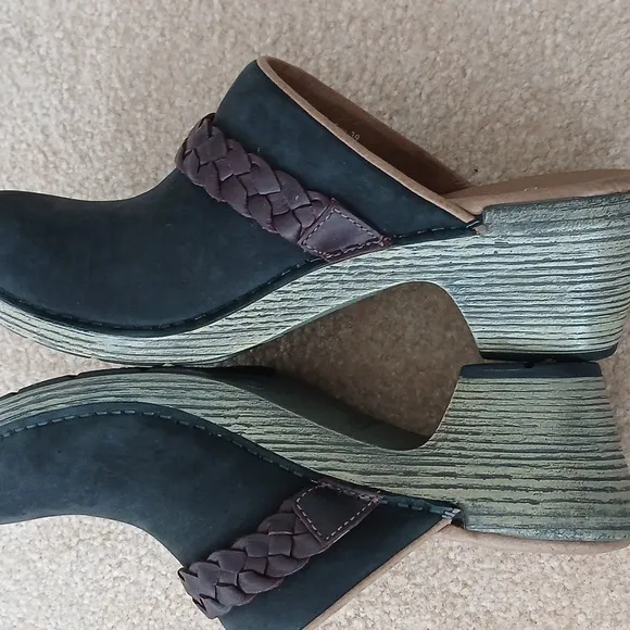 Dansko Melanie Mules Nubuck Leather Clogs Chunky Heel Braided Size 39/9. FL