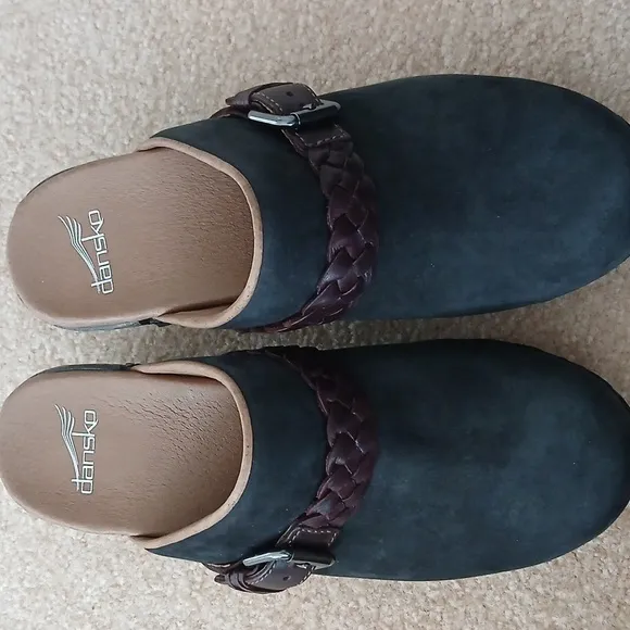 Dansko Melanie Mules Nubuck Leather Clogs Chunky Heel Braided Size 39/9. FL