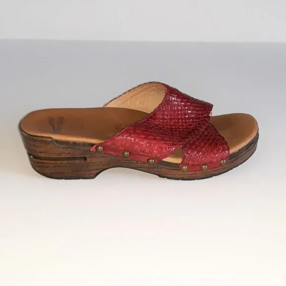 *Dansko Mila Red Woven Leather Clogs Slip On Sandal 41 US 10.5/11