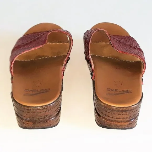 *Dansko Mila Red Woven Leather Clogs Slip On Sandal 41 US 10.5/11