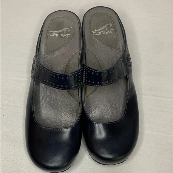 Dansko Navy Leather Clogs Size 40(9-9.5)