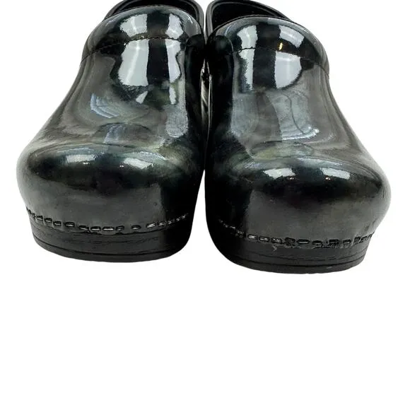 Dansko Patent Green/Black Tie Die Artsy Comfort Clogs Women's Size 38/ US 7.5-8
