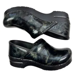 Dansko Patent Green/Black Tie Die Artsy Comfort Clogs Women's Size 38/ US 7.5-8