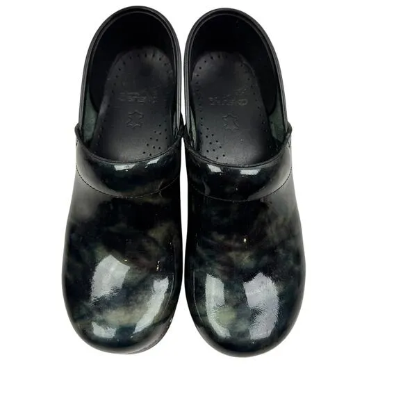 Dansko Patent Green/Black Tie Die Artsy Comfort Clogs Women's Size 38/ US 7.5-8