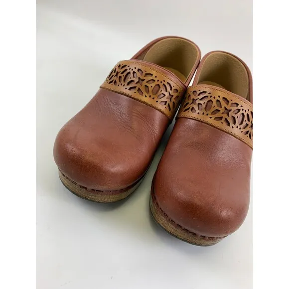 Dansko Pavan Clogs Cinnamon Leather Cut Out Detail Comfort Slip On Womens 38 7.5