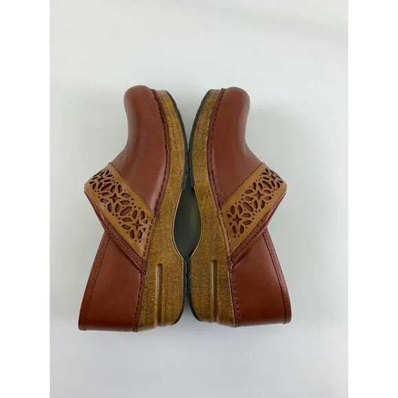 Dansko Pavan Clogs Cinnamon Leather Cut Out Detail Comfort Slip On Womens 38 7.5