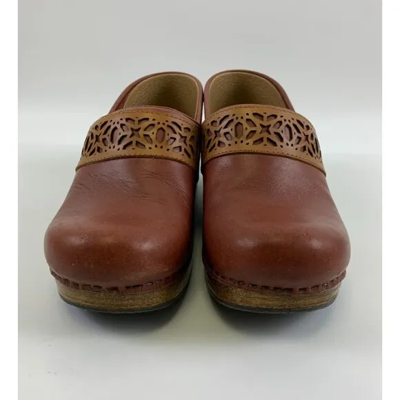 Dansko Pavan Clogs Cinnamon Leather Cut Out Detail Comfort Slip On Womens 38 7.5