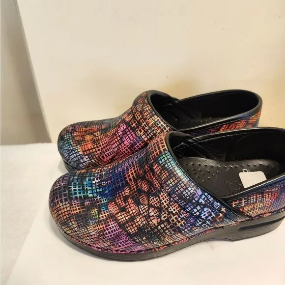 Dansko® Pro &quot;Stained Glass&quot; Patent Leather Closed Back Clogs sz.6/36 Ret. $160