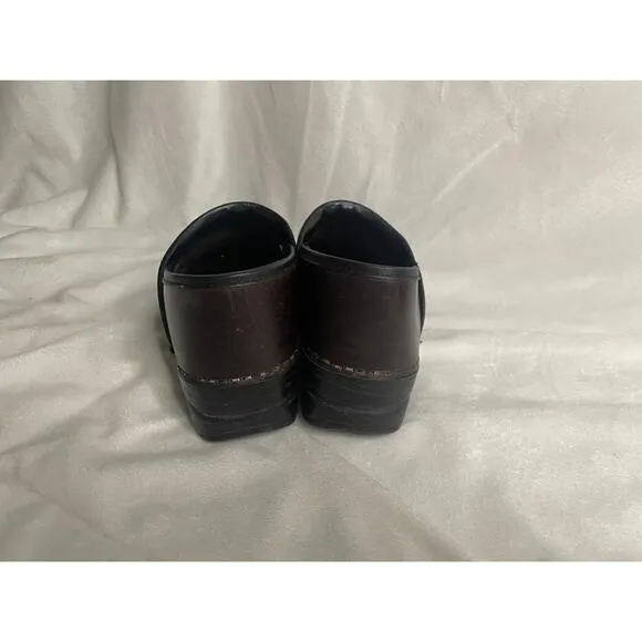 Dansko Pro Dark Brown Leather Clogs - Size 38