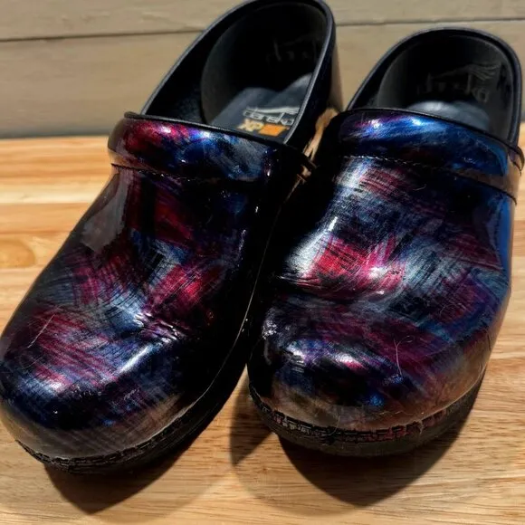 Dansko Pro XP 2.0 Color Pop Patent Leather Clogs Women’s Size EU 39 US 8.5-9