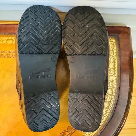 Dansko Professional Antique Brown Black Oiled Leather Classic Clogs Size 38